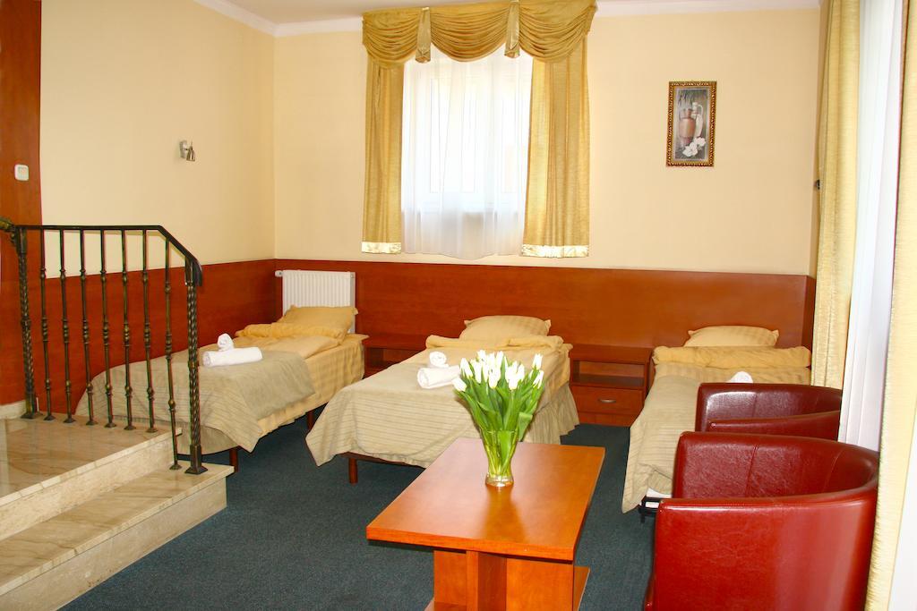 Hotelik Amber Raszyn Room photo