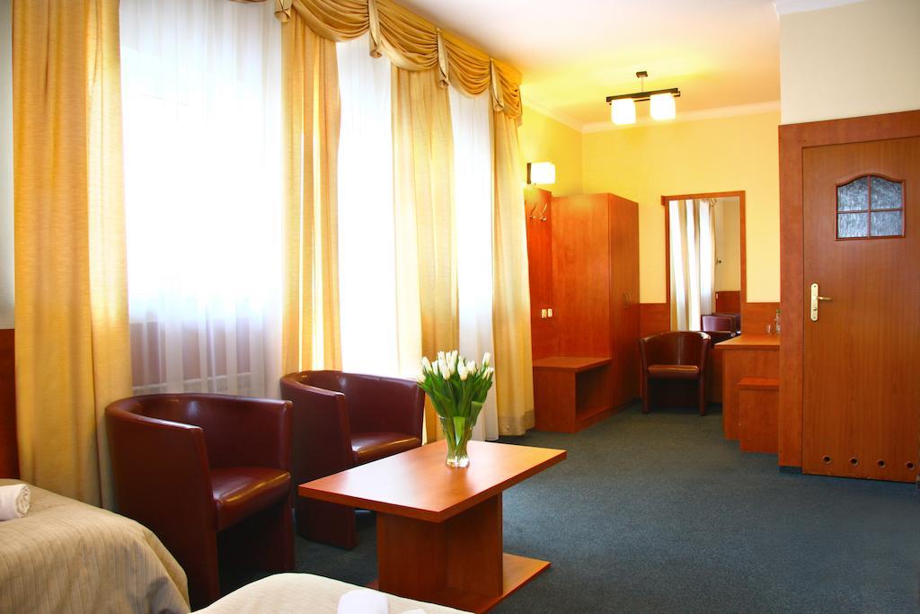 Hotelik Amber Raszyn Room photo